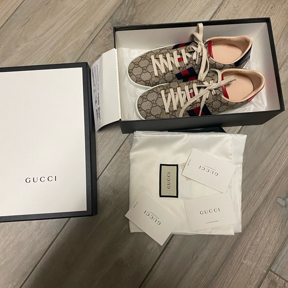Gucci Shoes - Gucci GG supreme sneakers size 38